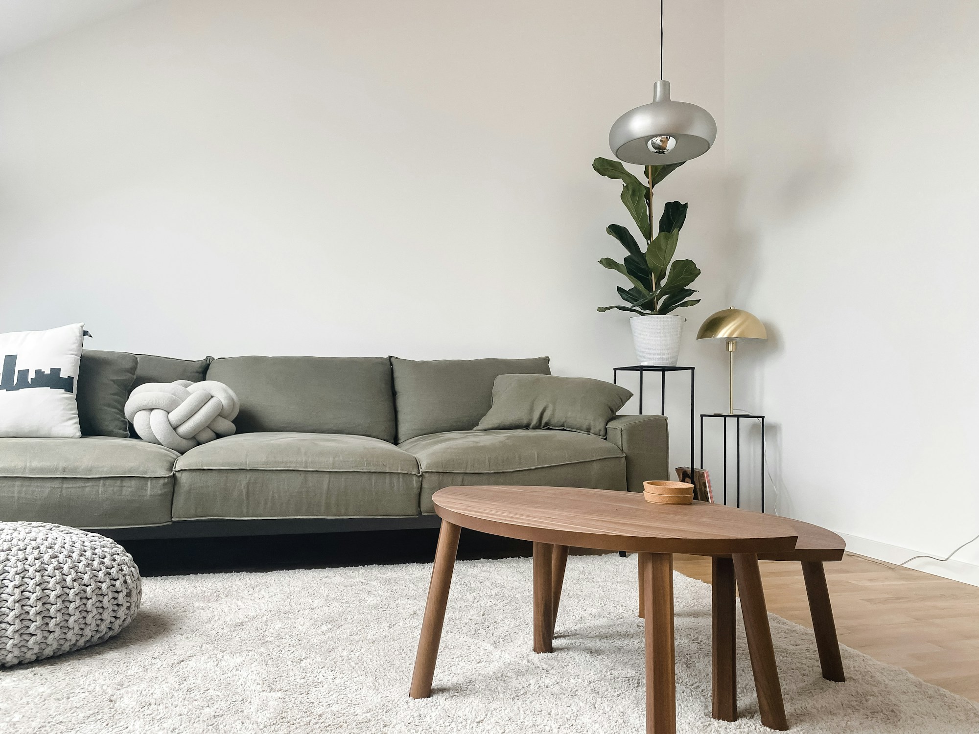 Relaxed lounge with layered natural textures